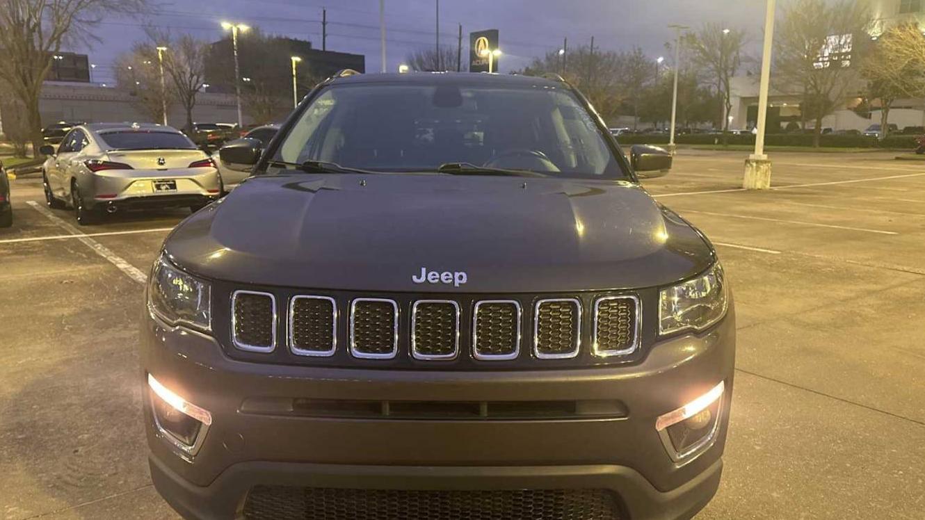 JEEP COMPASS 2018 3C4NJCCB1JT351361 image