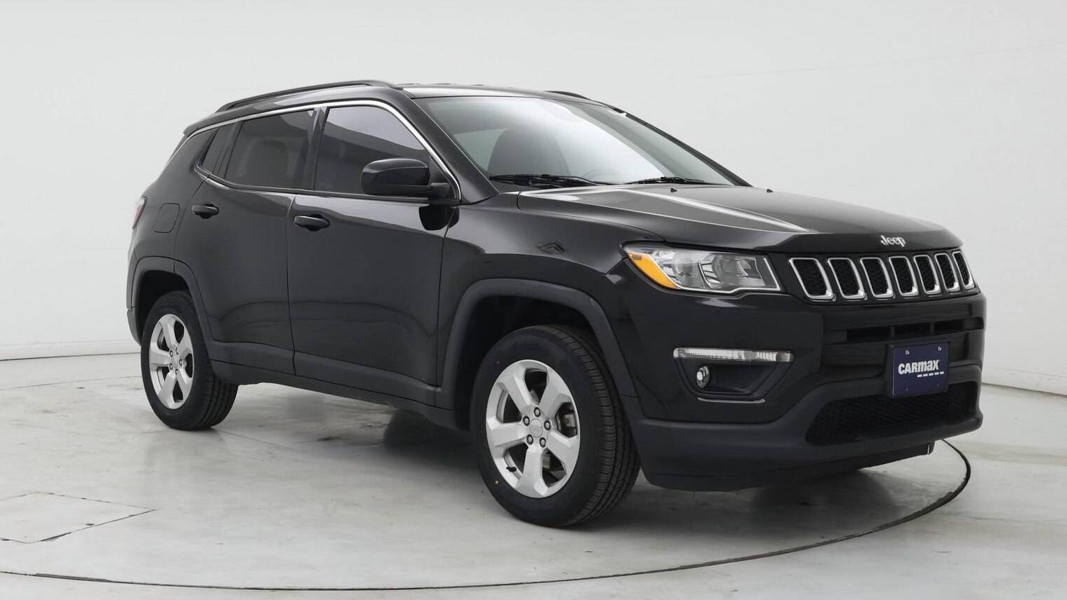 JEEP COMPASS 2018 3C4NJDBB1JT180506 image