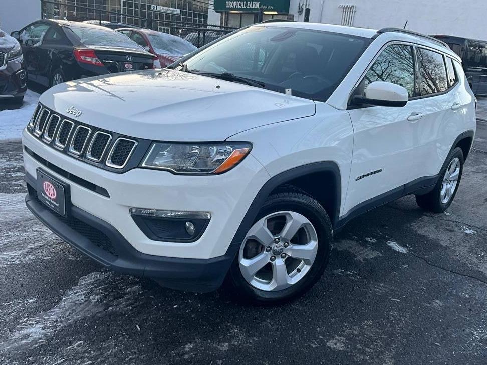 JEEP COMPASS 2018 3C4NJDBB5JT355615 image