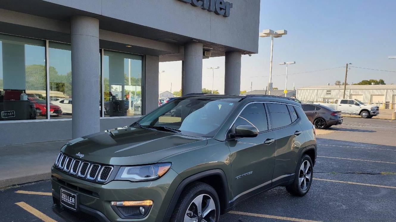 JEEP COMPASS 2018 3C4NJCBB1JT105802 image