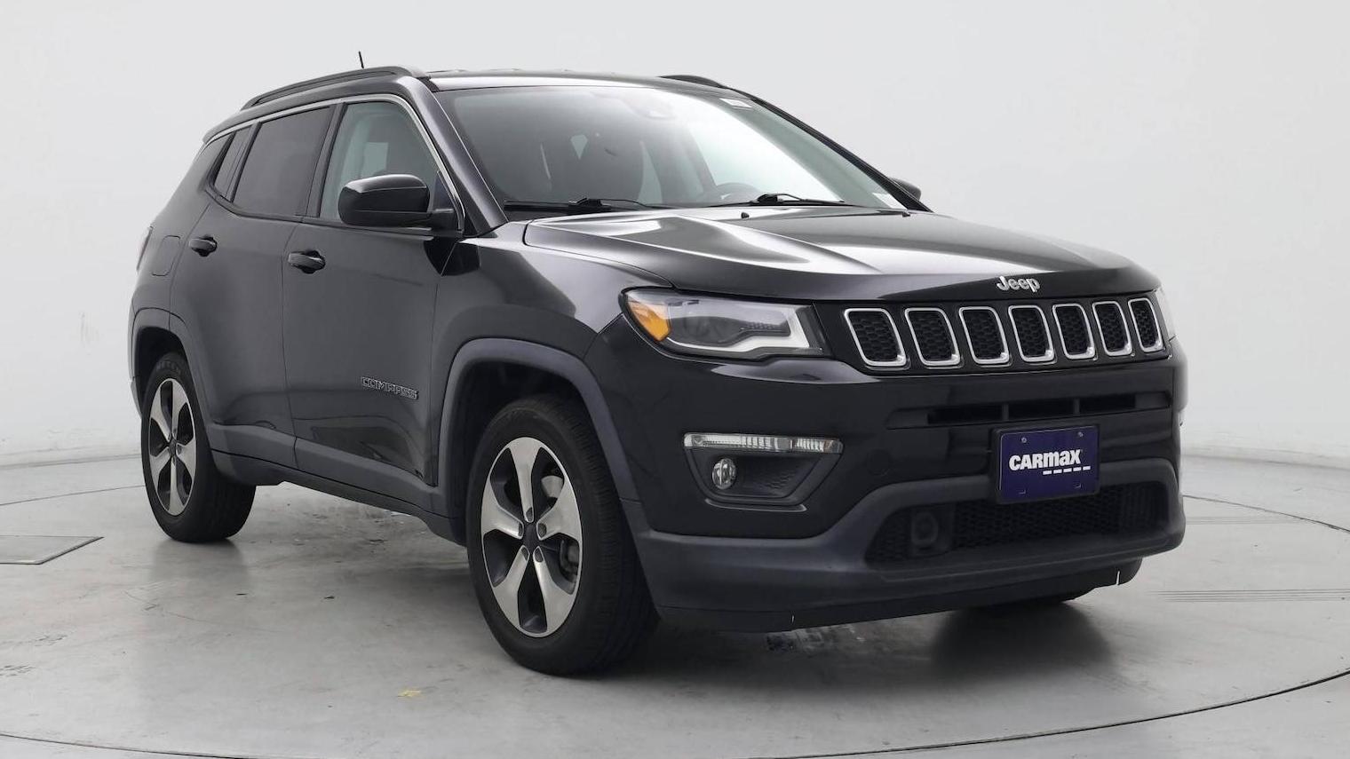 JEEP COMPASS 2018 3C4NJCBB8JT137307 image