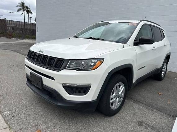 JEEP COMPASS 2018 3C4NJDAB3JT252775 image