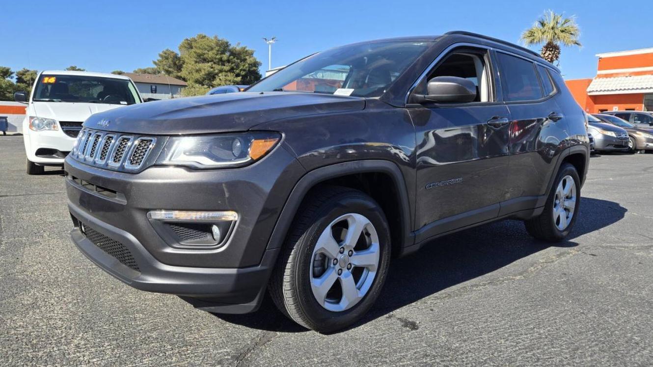 JEEP COMPASS 2018 3C4NJCBB3JT425252 image