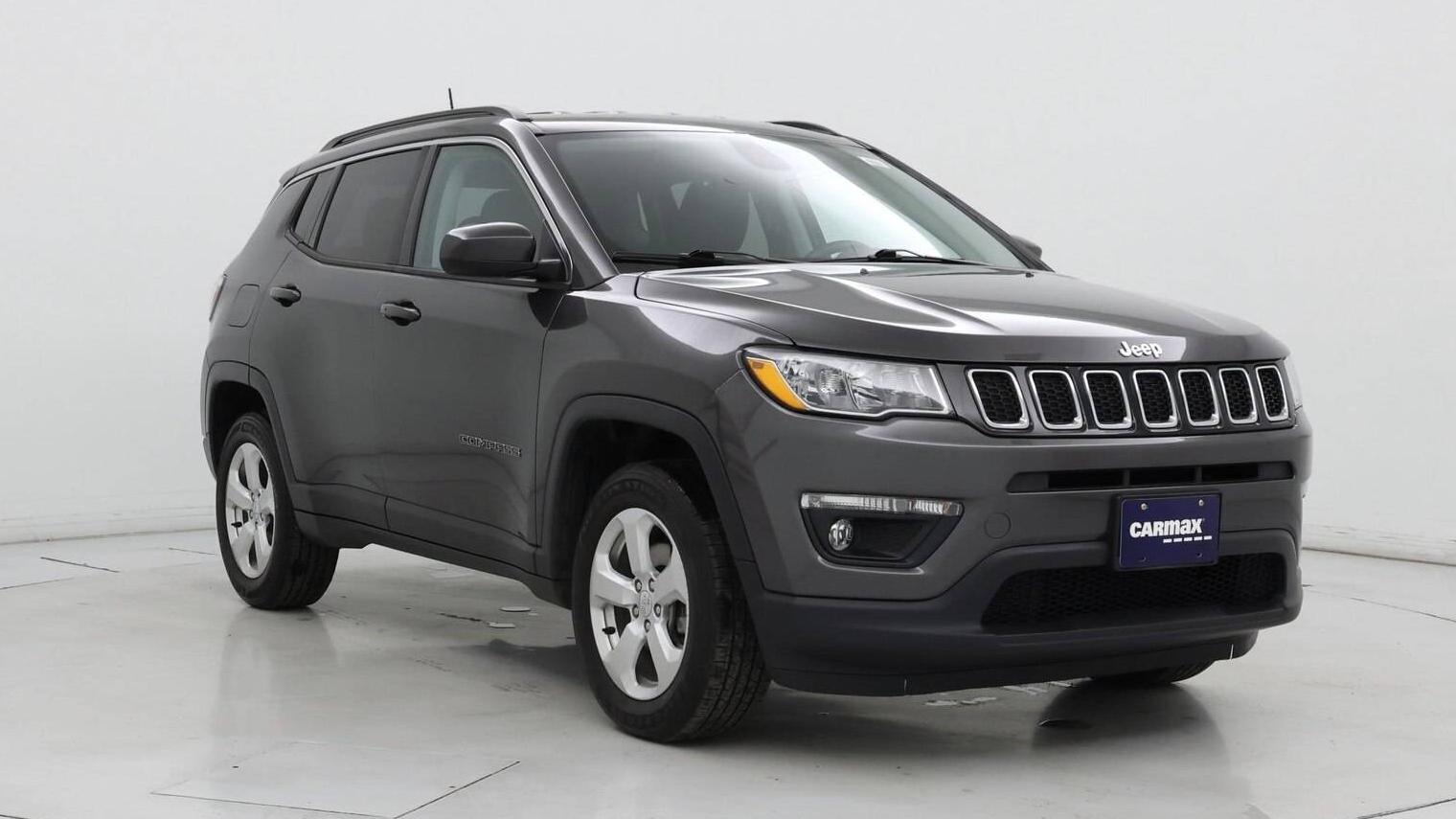 JEEP COMPASS 2018 3C4NJDBB4JT281524 image