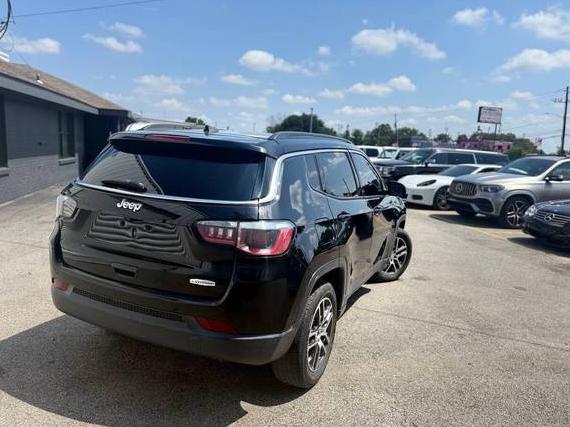 JEEP COMPASS 2018 3C4NJCBB3JT494409 image
