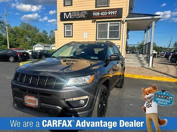 JEEP COMPASS 2018 3C4NJDBB0JT432682 image