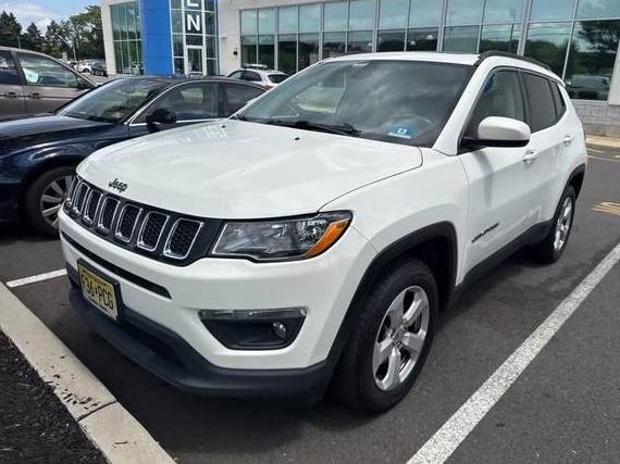 JEEP COMPASS 2018 3C4NJDBB8JT484819 image