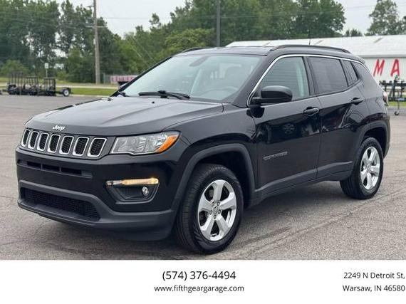 JEEP COMPASS 2018 3C4NJDBB8JT178820 image