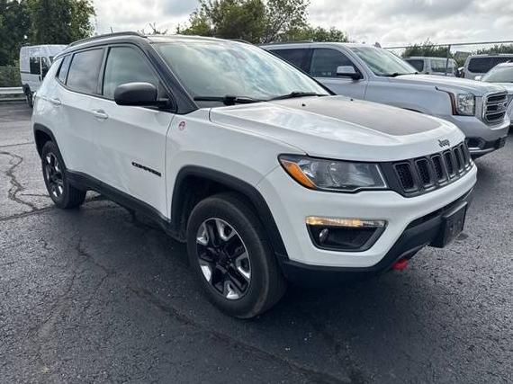 JEEP COMPASS 2018 3C4NJDDB2JT199109 image