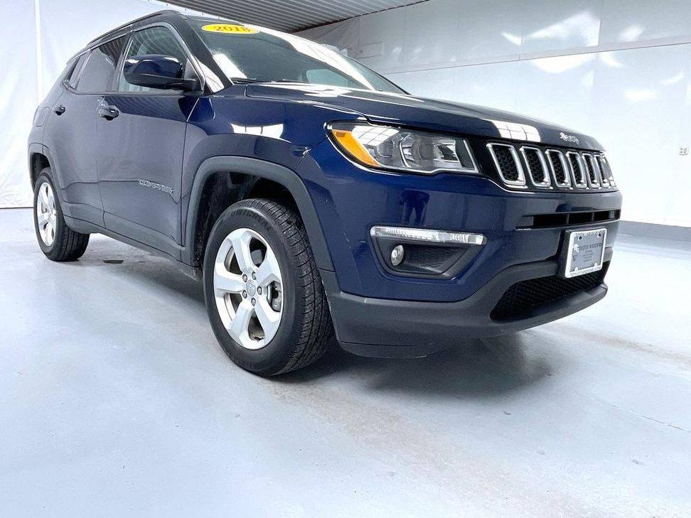 JEEP COMPASS 2018 3C4NJDBB2JT200388 image