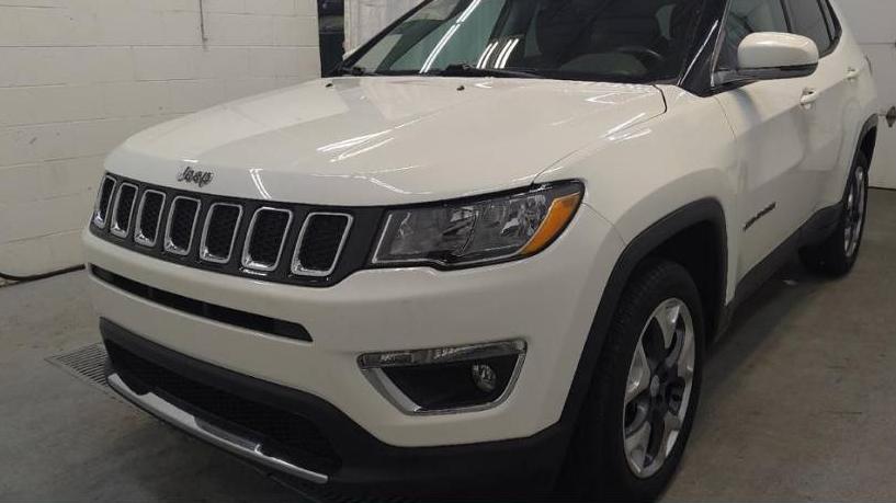 JEEP COMPASS 2018 3C4NJDCB6JT252489 image