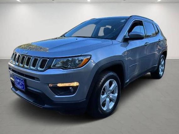 JEEP COMPASS 2018 3C4NJDBB2JT314472 image
