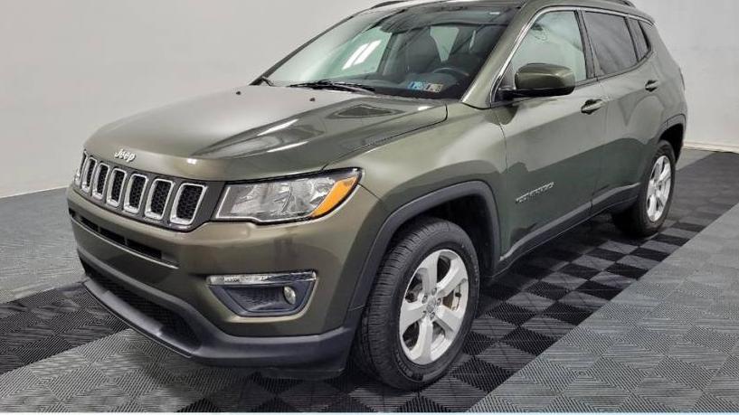 JEEP COMPASS 2018 3C4NJDBB5JT161358 image