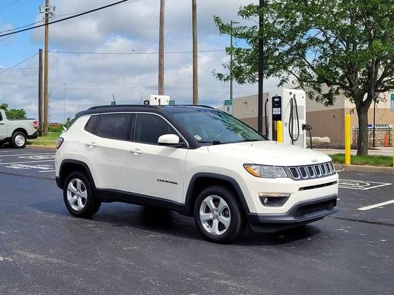 JEEP COMPASS 2018 3C4NJDBB8JT299380 image