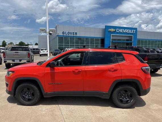 JEEP COMPASS 2018 3C4NJCAB5JT250648 image