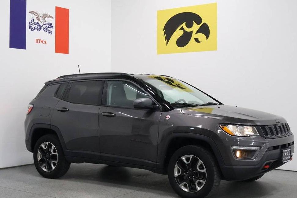 JEEP COMPASS 2018 3C4NJDDB5JT130298 image