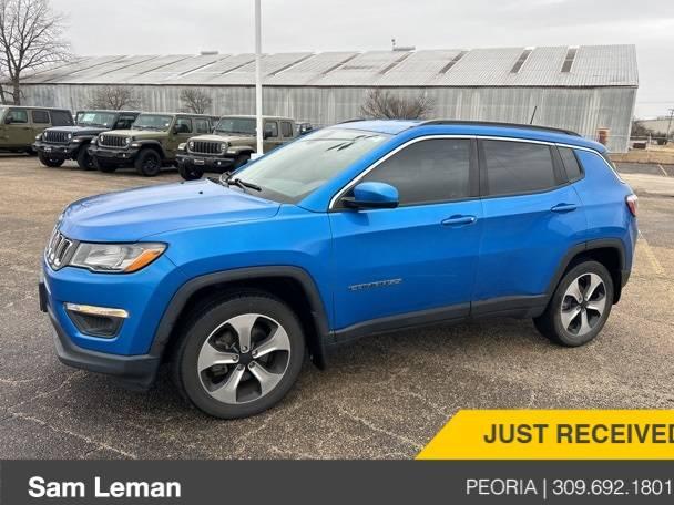 JEEP COMPASS 2018 3C4NJDBB5JT112810 image