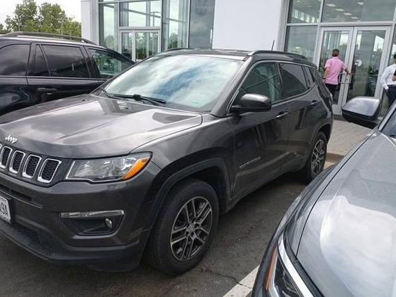 JEEP COMPASS 2017 3C4NJDBB3HT688681 image