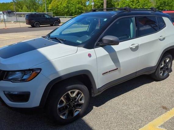 JEEP COMPASS 2017 3C4NJDDB1HT597504 image