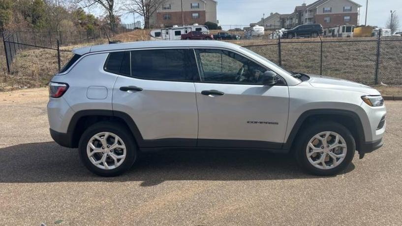 JEEP COMPASS 2024 3C4NJDAN8RT133836 image