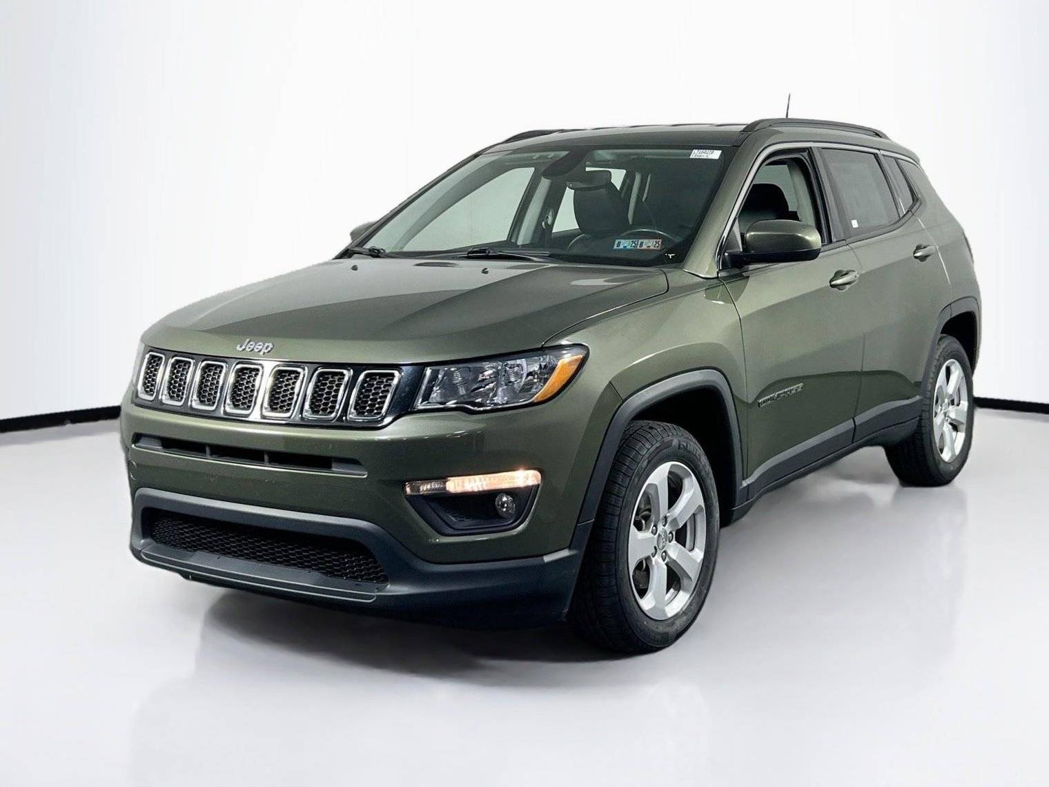 JEEP COMPASS 2020 3C4NJDBB4LT160270 image