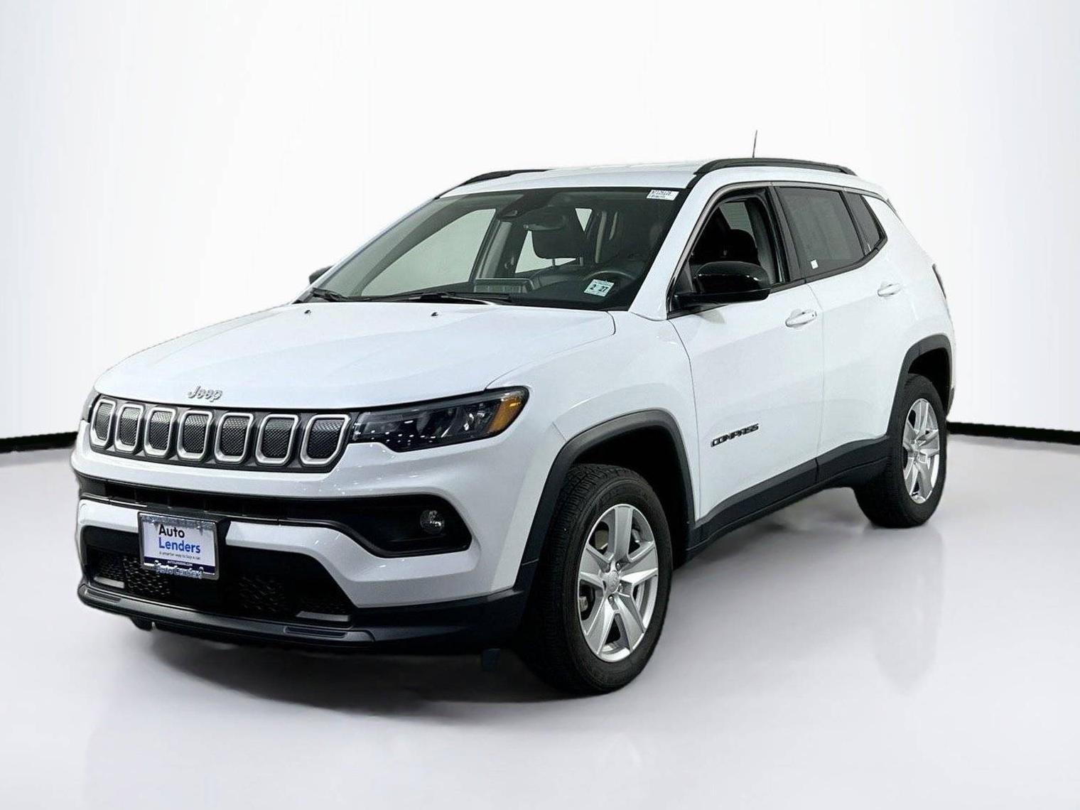 JEEP COMPASS 2022 3C4NJDBB3NT126128 image