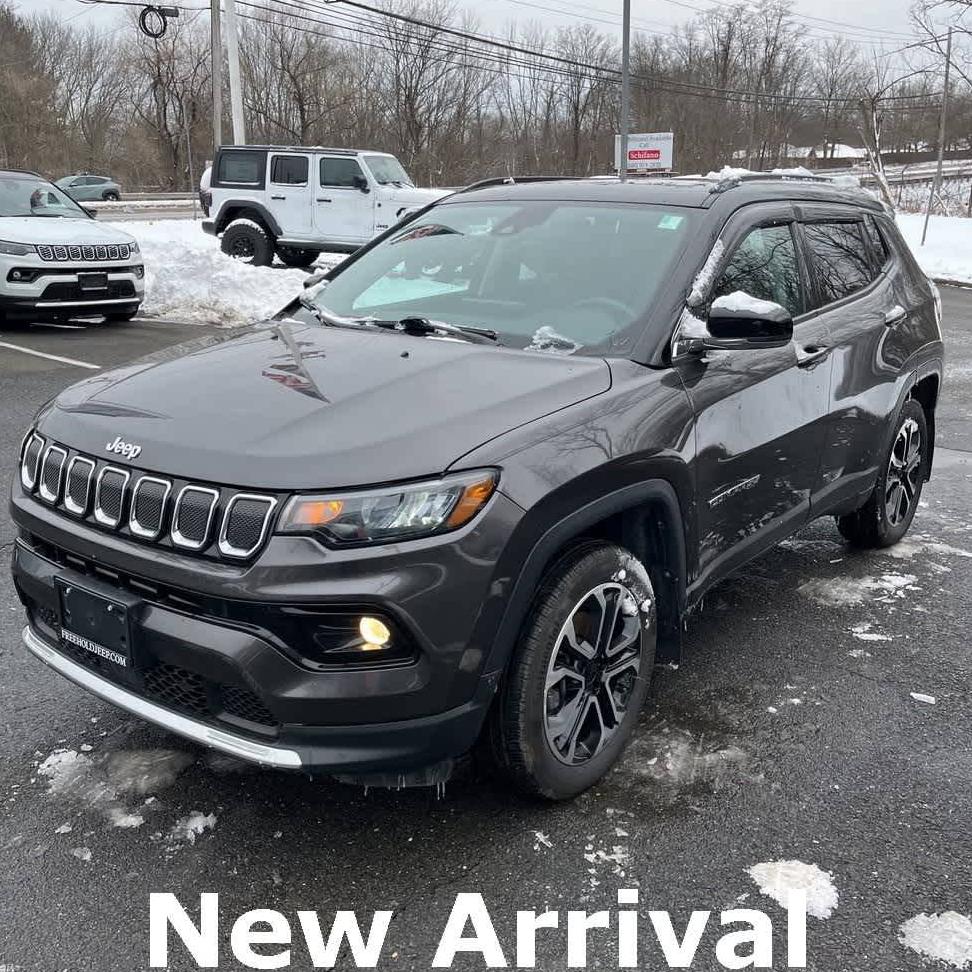 JEEP COMPASS 2022 3C4NJDCB1NT105812 image