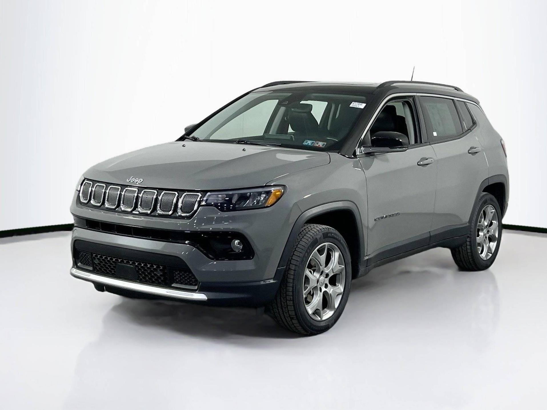 JEEP COMPASS 2022 3C4NJDCB4NT129098 image