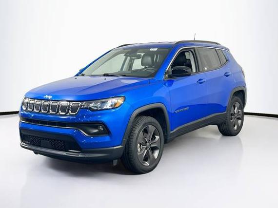 JEEP COMPASS 2022 3C4NJDFB4NT178846 image
