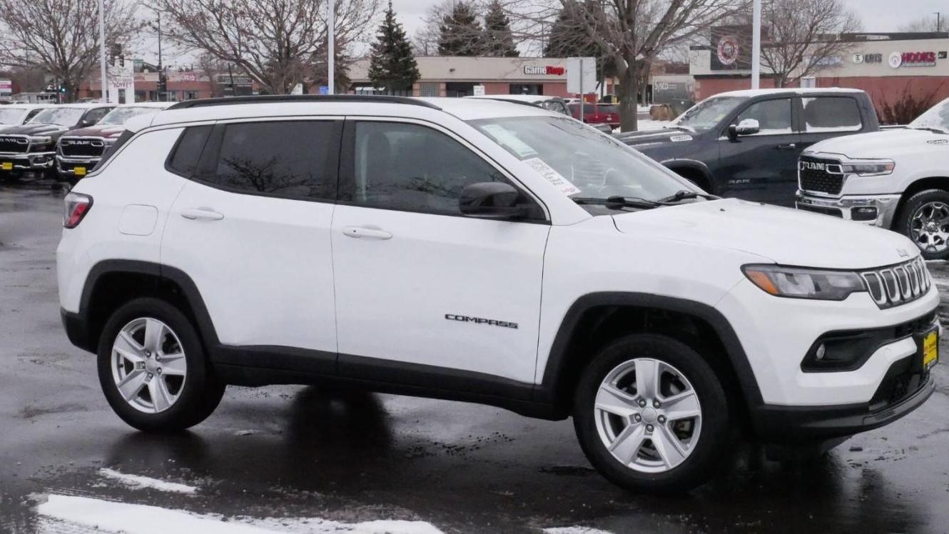 JEEP COMPASS 2022 3C4NJDBBXNT131388 image