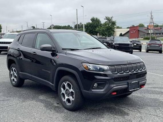 JEEP COMPASS 2022 3C4NJDDB5NT127679 image