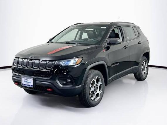 JEEP COMPASS 2022 3C4NJDDB6NT158200 image