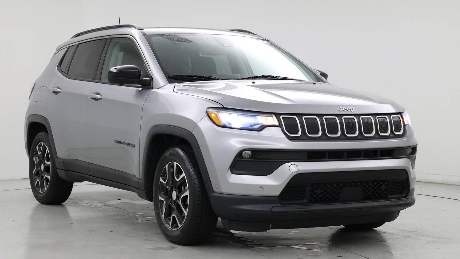 JEEP COMPASS 2022 3C4NJCBB4NT137777 image