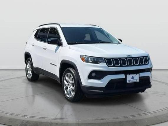 JEEP COMPASS 2022 3C4NJDFB2NT209429 image JEEP COMPASS 2022 3C4NJDFB2NT209429 image