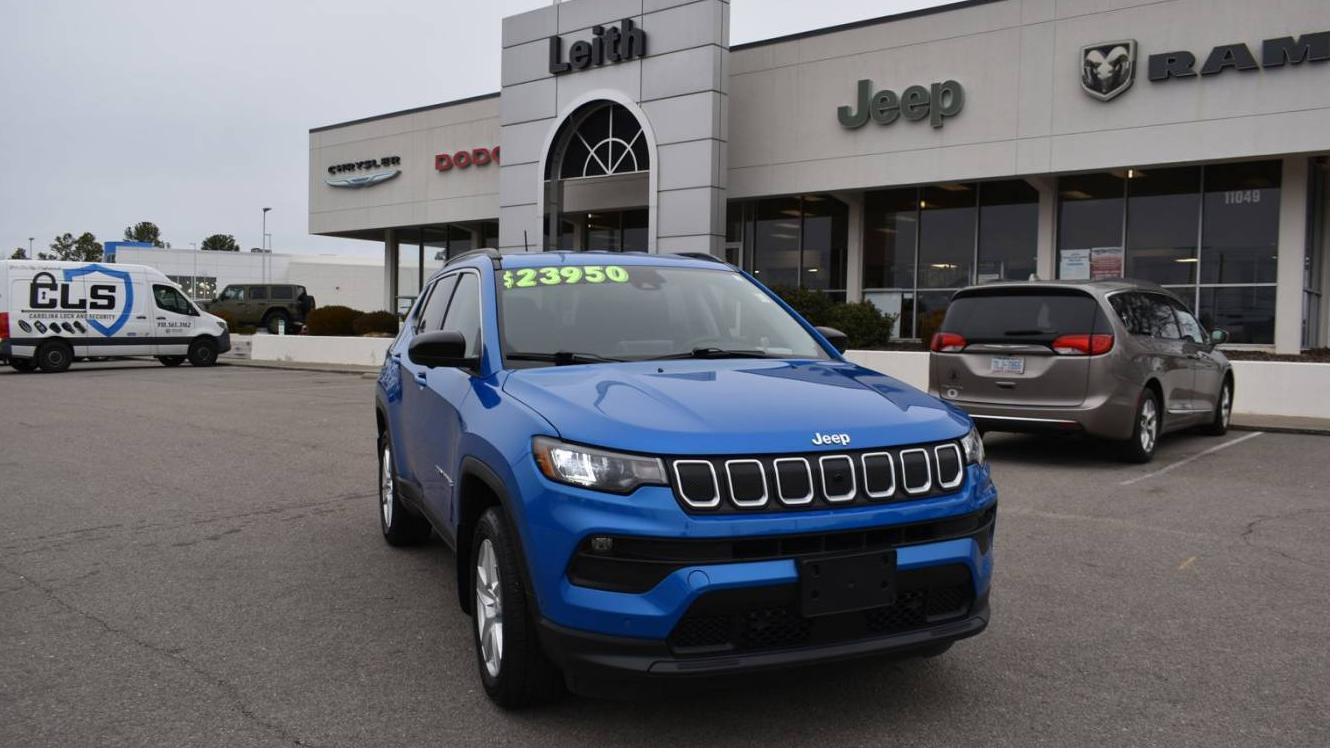 JEEP COMPASS 2022 3C4NJDBB2NT130641 image