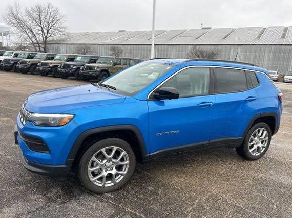 JEEP COMPASS 2022 3C4NJDFB6NT209725 image