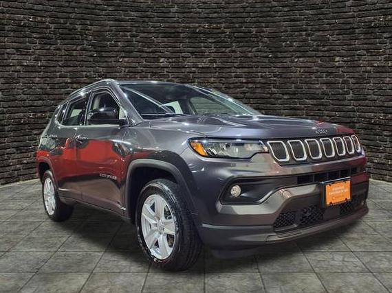JEEP COMPASS 2022 3C4NJDBB3NT121012 image