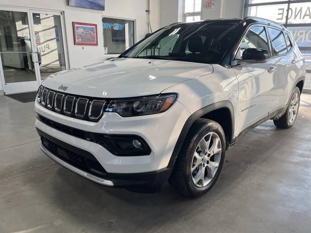 JEEP COMPASS 2022 3C4NJDCB9NT113317 image