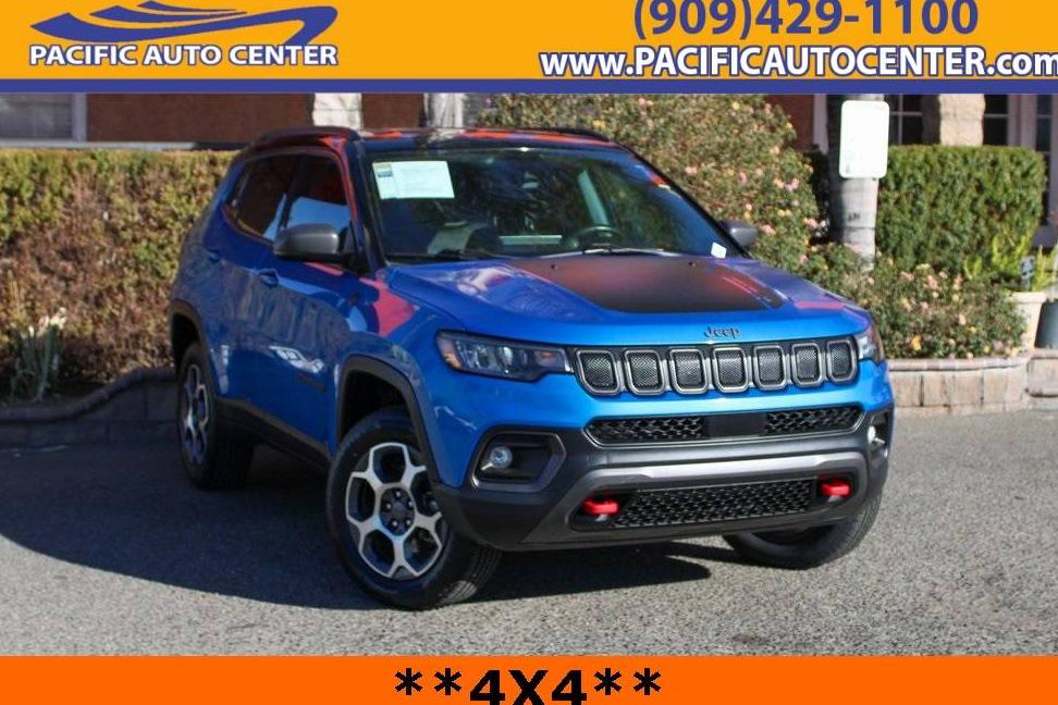 JEEP COMPASS 2022 3C4NJDDB1NT158900 image