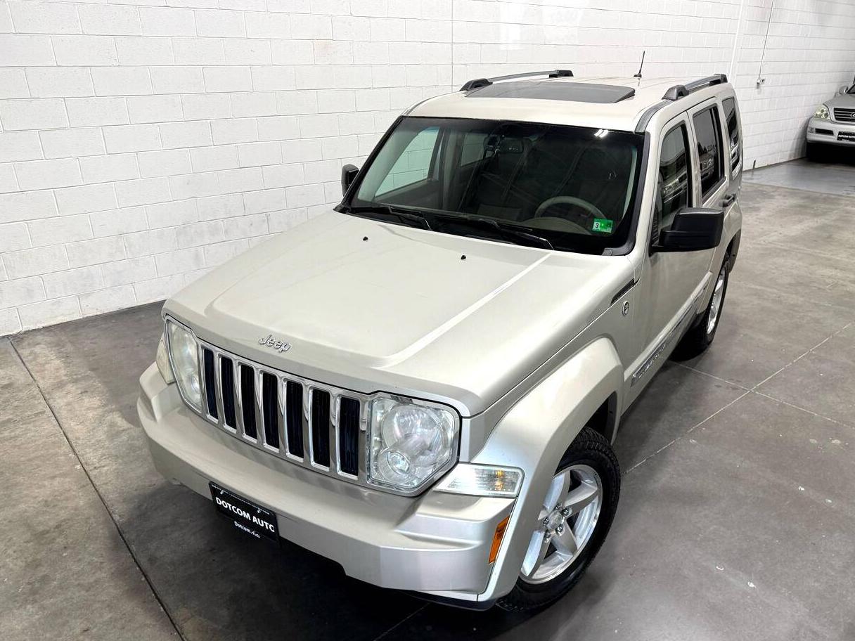 JEEP LIBERTY 2008 1J8GN58K18W195949 image