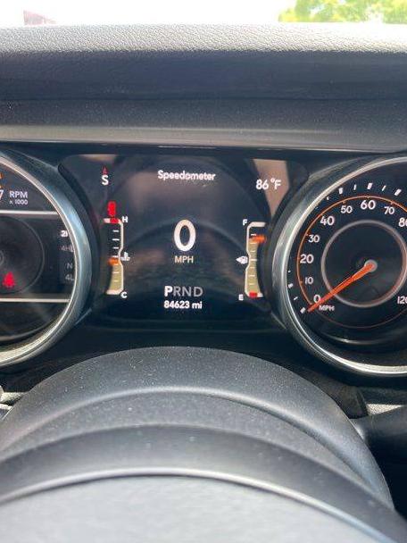 JEEP WRANGLER 2018 1C4GJXAG3JW271259 image