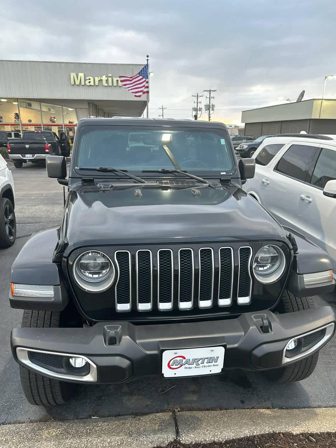 JEEP WRANGLER 2018 1C4HJXEG6JW241056 image