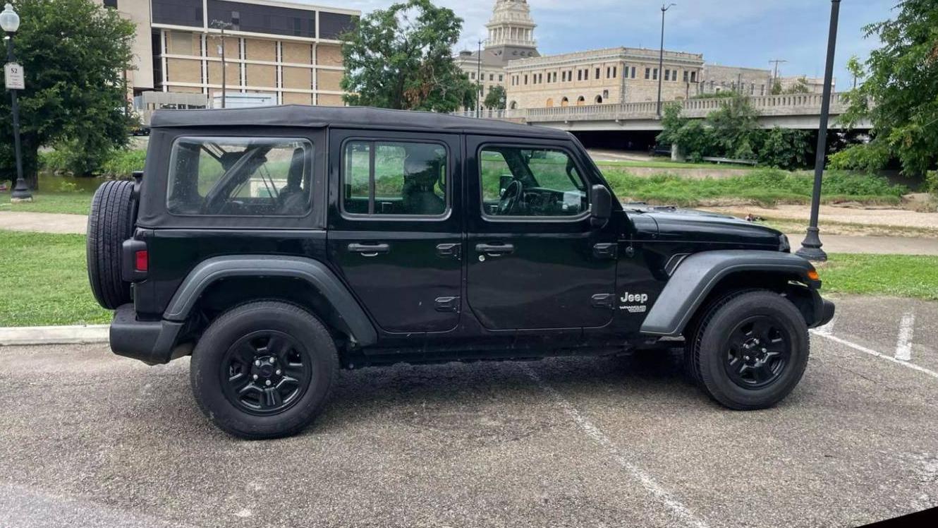 JEEP WRANGLER 2018 1C4HJXDG4JW153043 image