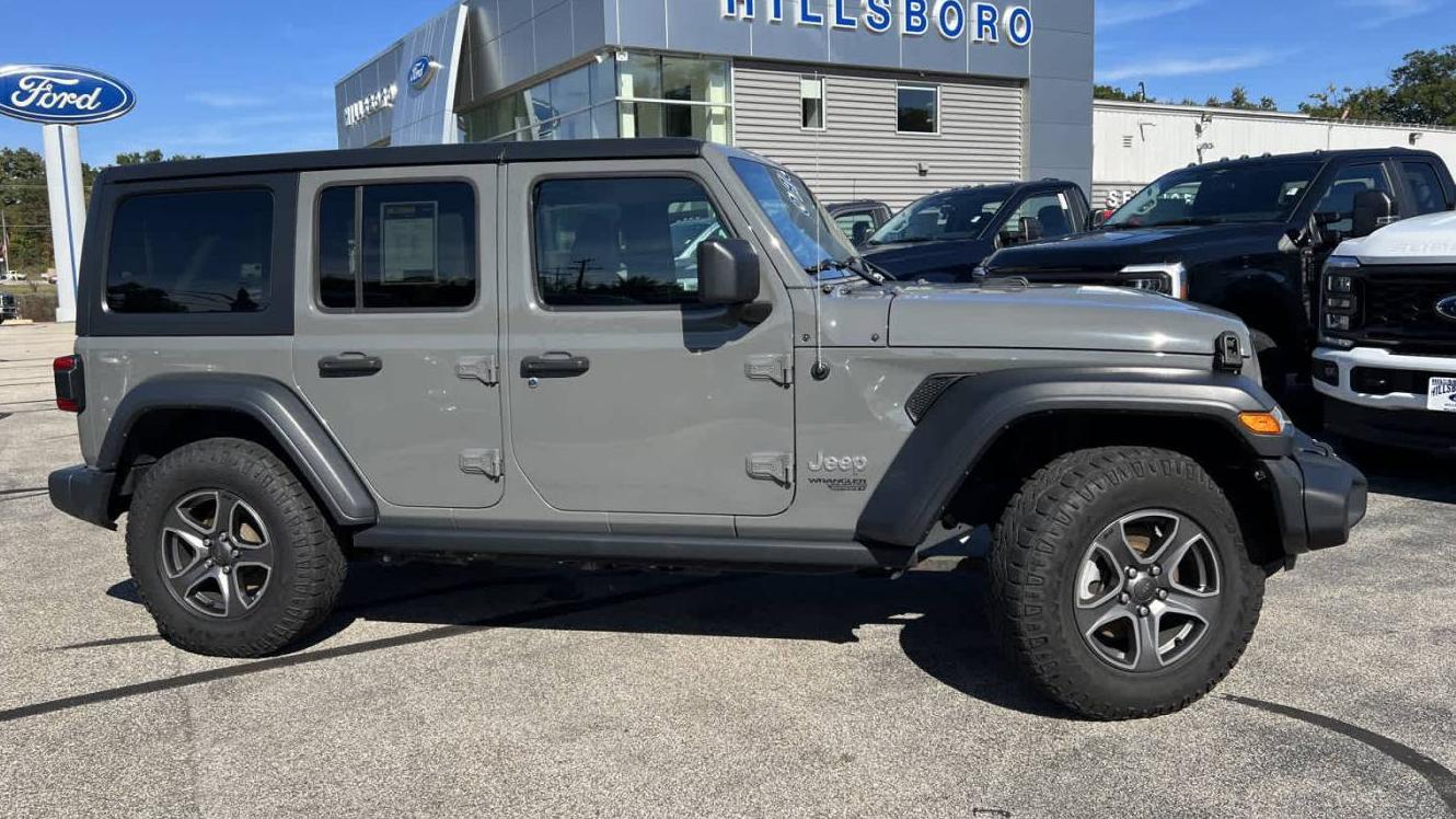 JEEP WRANGLER 2018 1C4HJXDG1JW223825 image