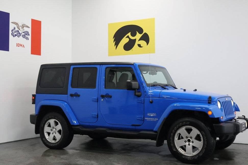 JEEP WRANGLER 2011 1J4BA5H12BL592500 image