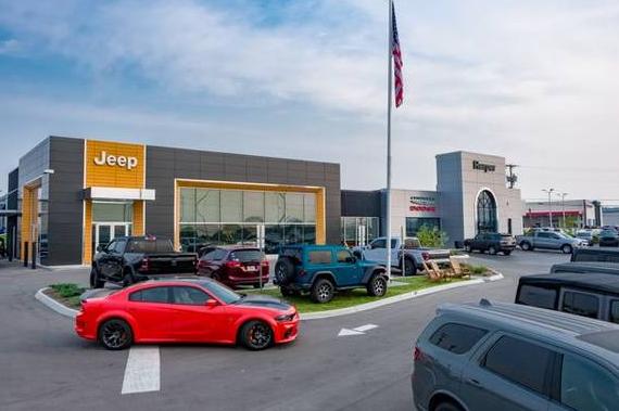 JEEP RENEGADE 2023 ZACNJDE18PPP34804 image