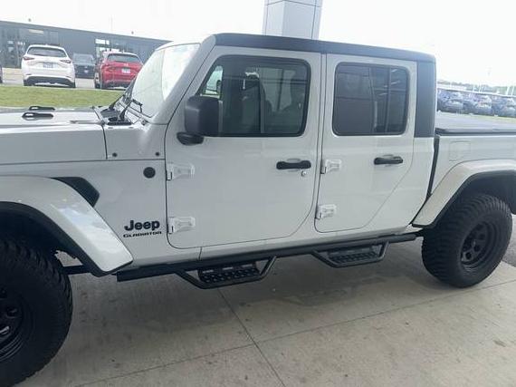 JEEP GLADIATOR 2022 1C6HJTAG6NL126602 image