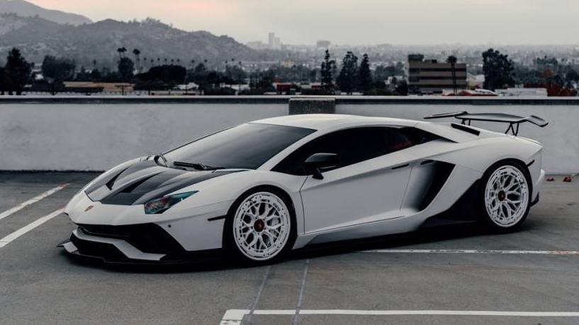 LAMBORGHINI AVENTADOR 2018 ZHWUG4ZD8JLA06598 image