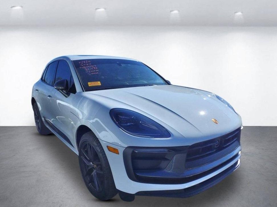 PORSCHE MACAN 2023 WP1AA2A55PLB14767 image