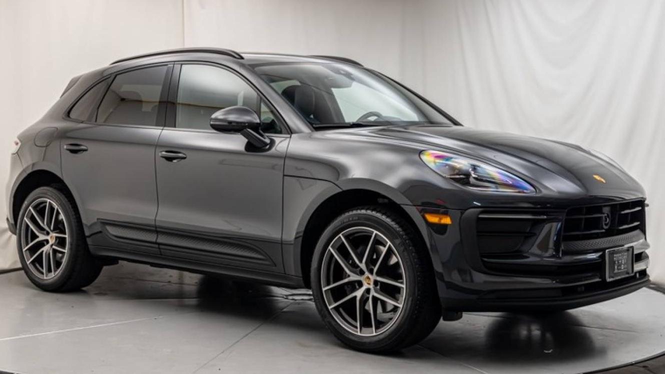 PORSCHE MACAN 2023 WP1AA2A53PLB07834 image